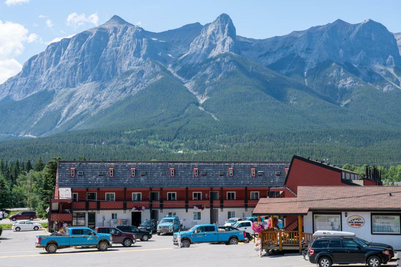 ROCKY MOUNTAIN SKI LODGE CANMORE: BOOK YOUR STAY IN CANMORE AND ENJOY